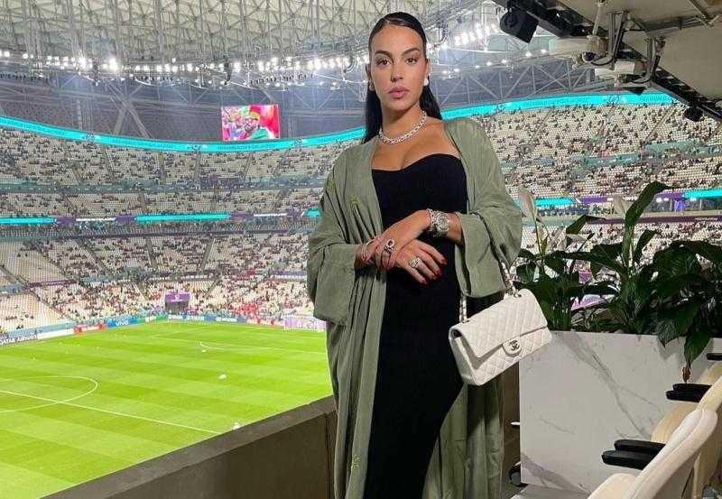 سعر صادم لفستان جورجينا في قطر يثير الجدل على السوشيال ميديا