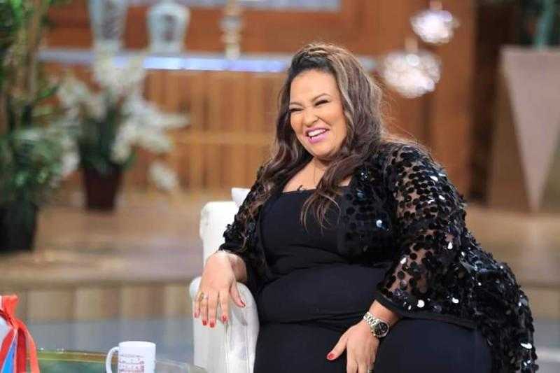 ويزو تشارك جمهورها بصور جديدة لها بدون مكياج