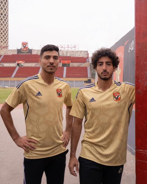 قميص الأهلي الثالث