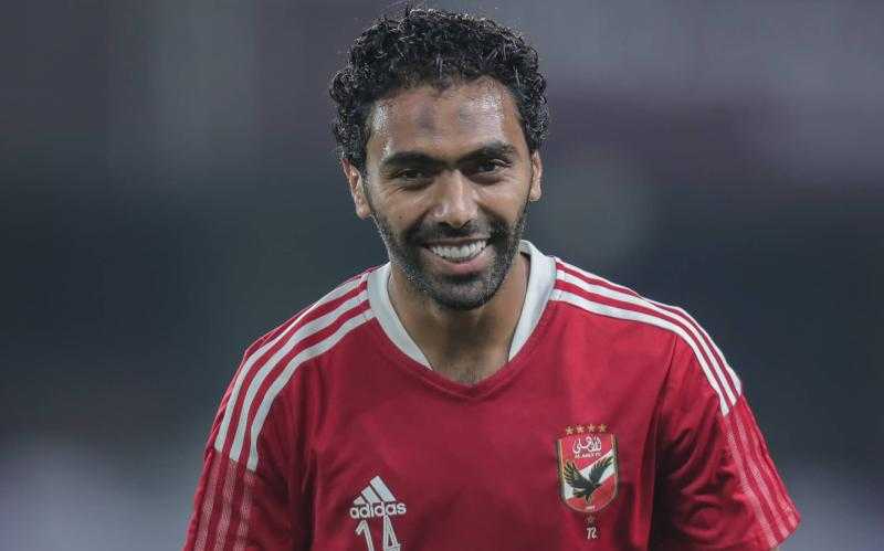نجم الأهلي يطالب برحيل حسين الشحات