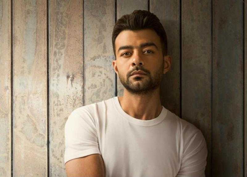 هيثم شاكر: ”يسعدني تقديم دويتو مع حكيم وبكيت في السعودية لهذا السبب”