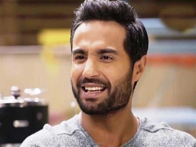 كريم فهمي: ”نسبة الجنيه بتزيد أو بتقل لما أنا بقرر أشتري أو أبيع”