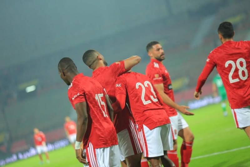 الأهلي ضد الاتحاد.. الأحمر يتقدم بهدفين في الشوط الأول