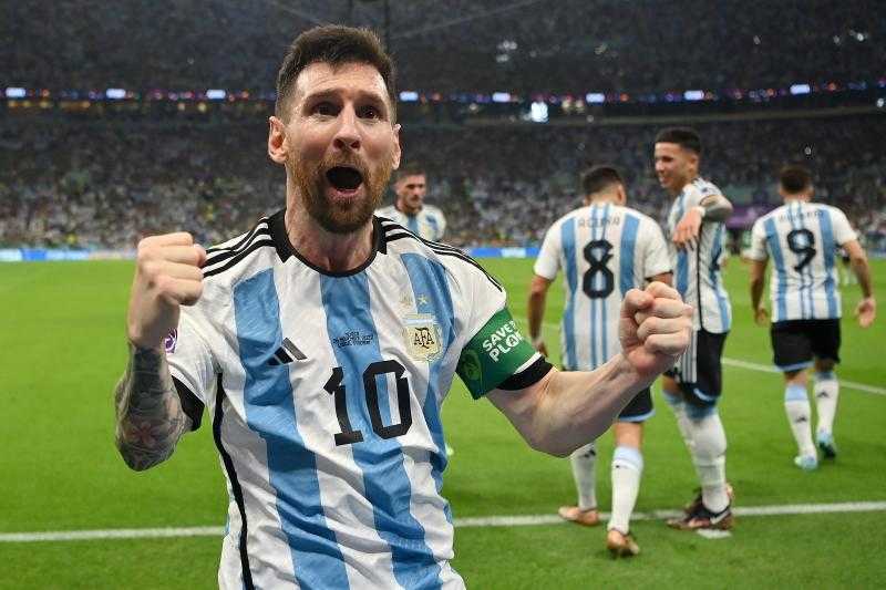 أول تعليق من ميسي بعد تأهل الأرجنتين إلى نهائي كأس العالم 2022