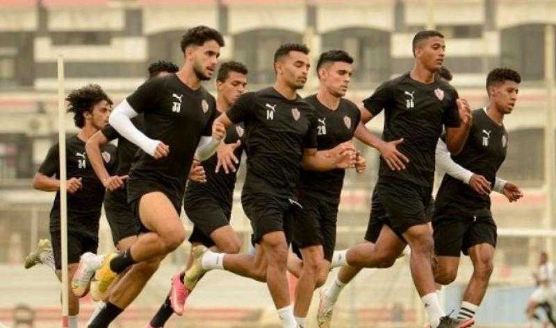 فيريرا يعقد جلسة مطولة مع لاعبي الزمالك قبل المران
