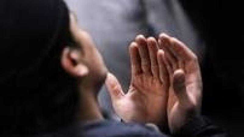 «في هذين الوقتين».. الأزهر يكشف عن ساعة الاستجابة يوم الجمعة