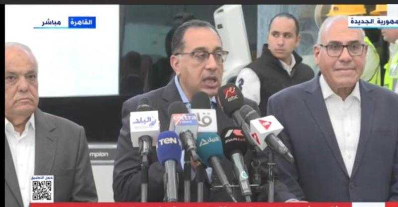 يحتوي على أحدث الماكينات.. مدبولي يعدد مزايا مركز التصنيع الرقمي