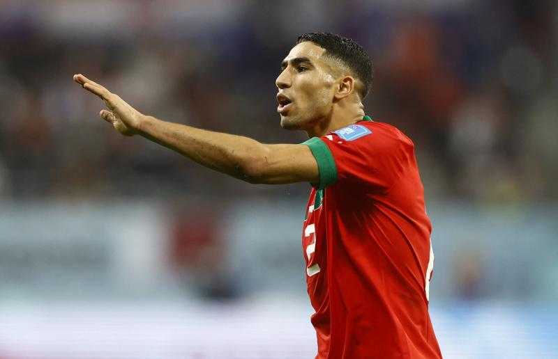 إهانة واعتذار.. كواليس «خناقة حكيمي ورئيس فيفا» بعد خسارة المغرب
