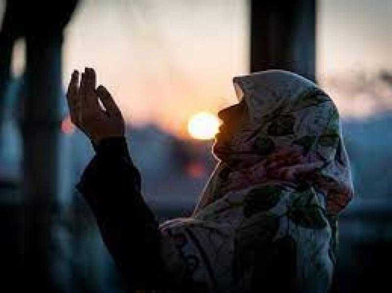 34 بلاءً كان يستعيذ منها النبي ﷺ.. تعرَّف إليها