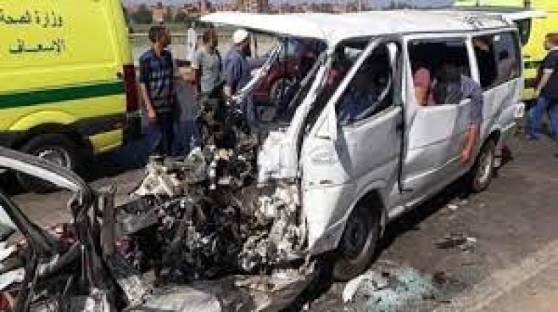 حادث تصادم سيارتين 
