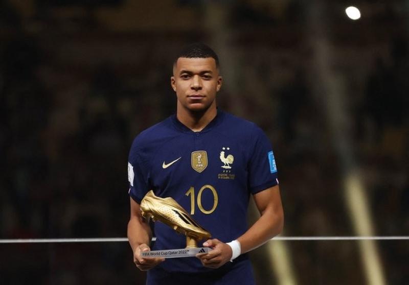 كيليان مبابي هداف بطولة كأس العالم 2022
