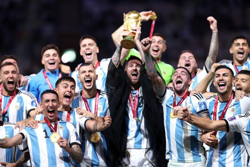 الأرجنتين أول منتخب لاتيني يجمع بين كوبا أمريكا وكأس العالم