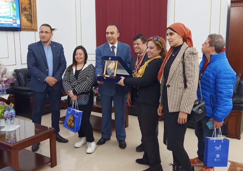 جانب من الزيارة