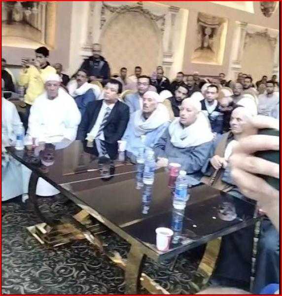 «الصلح خير».. جلسة عرفية بين طاقم مستشفى إيتاي البارود والمعتدين عليهم في البحيرة