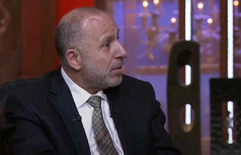 أستاذ طب نفسي: «الست بترمي للراجل هدومه من الشباك في الحالة دي».. فيديو