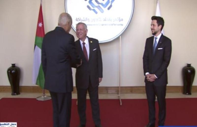 بدء توافد القادة المشاركون بمؤتمر بغداد للتعاون والشراكة لمقر انعقاد القمة