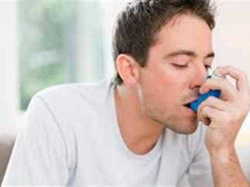 استشاري يقدم روشتة طبية لمرضى السكر لتفادي الأمراض التنفسية.. فيديو