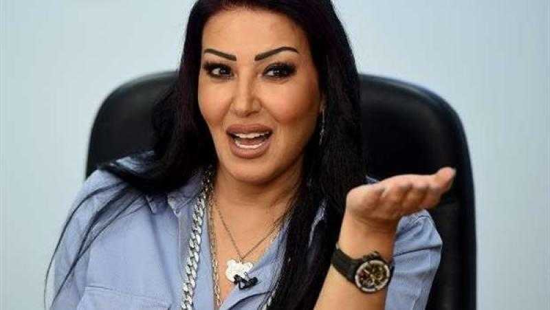 سمية الخشاب لزوجة ميسي: وشك حلو عليه.. وجورجينا ”بومة”