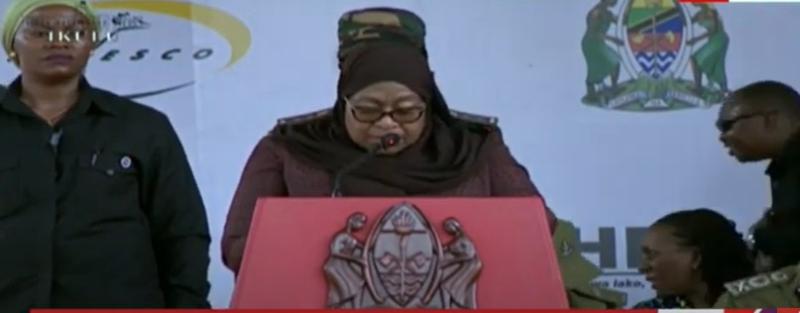 رئيسة تنزانيا تعطي شارة البدء للملء الأول لبحيرة سد جوليوس نيريري.. «فيديو»