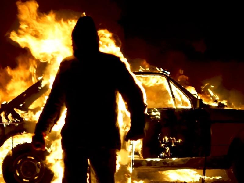 بندر القرهدي .. قصة شاب سعودي هزت المملكة بعدما قتل حرقًا على يد رفيق طفولته «فيديو»