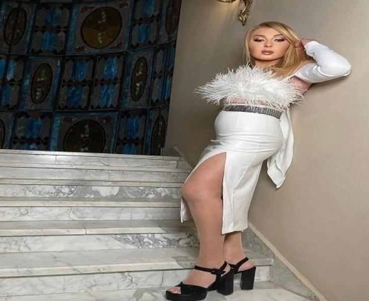 شاهد.. ألبوم صور من حياة نادية الجندي من بداياتها حتى الآن