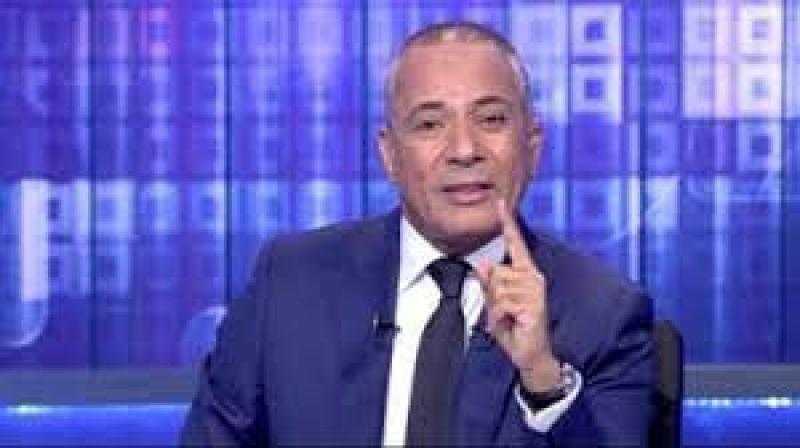 خسارة فادحة.. أحمد موسى يوجه ضربة قاسية للمضاربين على الدولار «فيديو»