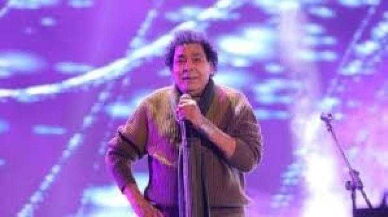 محمد منير وعلي لوكا في حفل غنائي بليلة رأس السنة