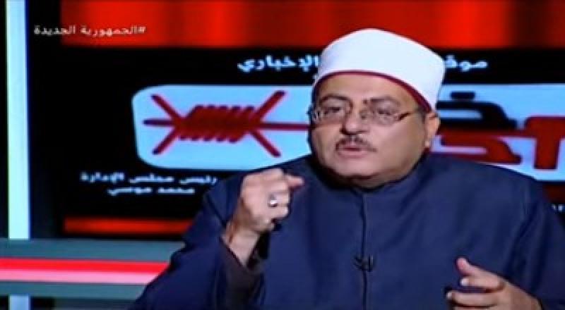 داعية يطالب بنفي الرجال الوُسَماء خشية افتتان النساء.. فيديو