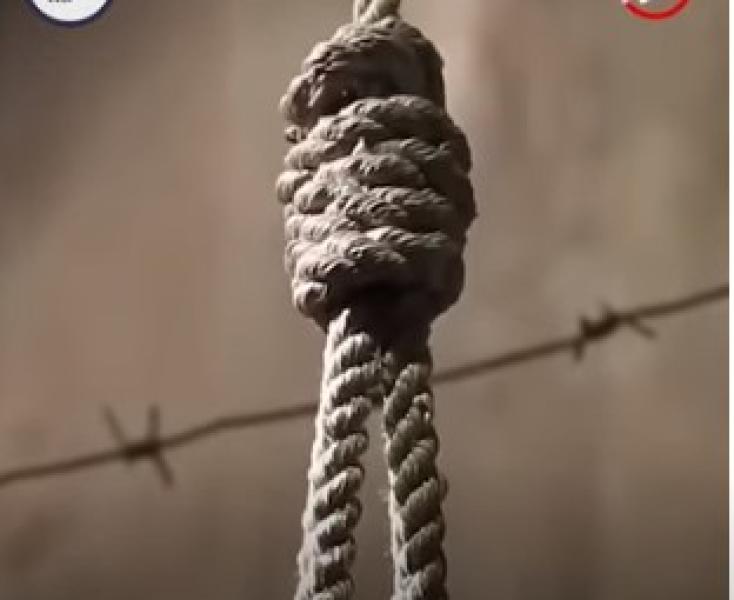 شاهد.. تركيب منصات الإعدام لتنفيذ الأحكام ضد المتظاهرين بإيران