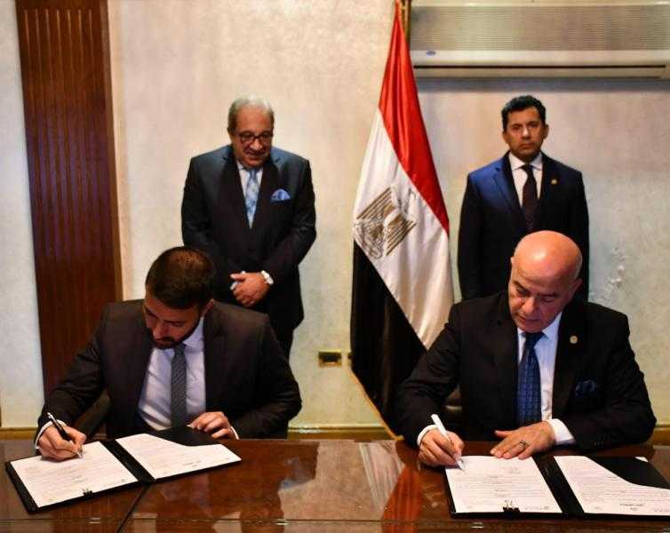 وزير الرياضة يشهد مراسم توقيع بروتوكول تعاون بين الوزارة وجامعة إسلسكا مصر
