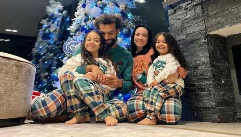 «مش مسلم».. عمرو أديب يدافع عن محمد صلاح.. فيديو