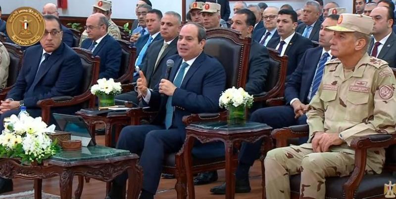 السيسي مداعبا وزير الصحة: «أنتم اللي بتستفزوني»