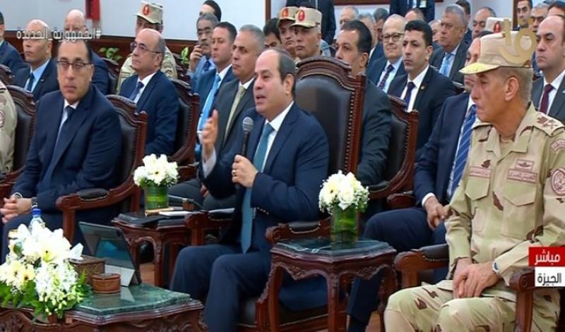 السيسي عن صندوق قناة السويس: «محدش يقدر يصرف مليم إلا لما يرجعلي».. فيديو