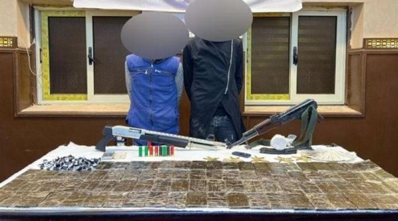 ضبط شخصين بحوزتهما كمية كبيرة من المخدرات ولأسلحة النارية بالمنوفية