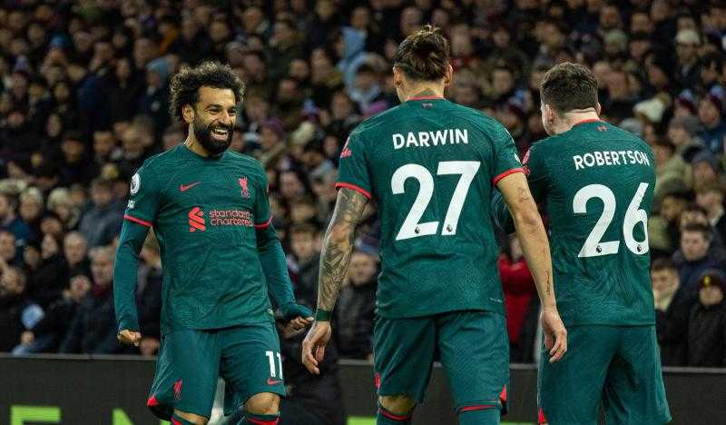 فخر العرب.. محمد صلاح يحرز الهدف الأول في مرمى أستون فيلا