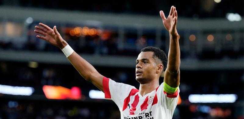 بعد انتقاله لليفربول.. هل يهدد جاكبو عرش محمد صلاح؟