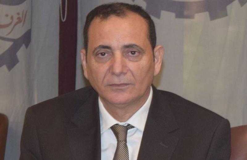 شعبة مواد البناء تقدم نصيحة ذهبية للعملاء بشأن شراء الحديد.. فيديو