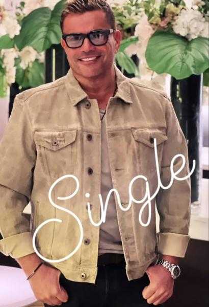 عمرو دياب يحتفل بالعام الجديد «Single»