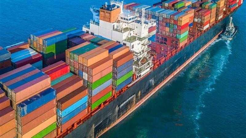 قيد مصانع وشركات في سجل المصدرين بعد استيفاء الشروط