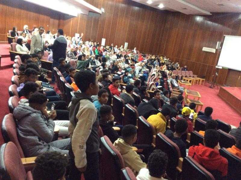 «الشباب والرياضة»: 1850 طالبًا وطالبة يشاركون في القوافل التعليمية بــ البحر الأحمر