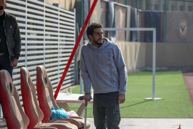 أول تعليق من مصطفى شوبير بعد إصابته بقطع في غضروف الركبة