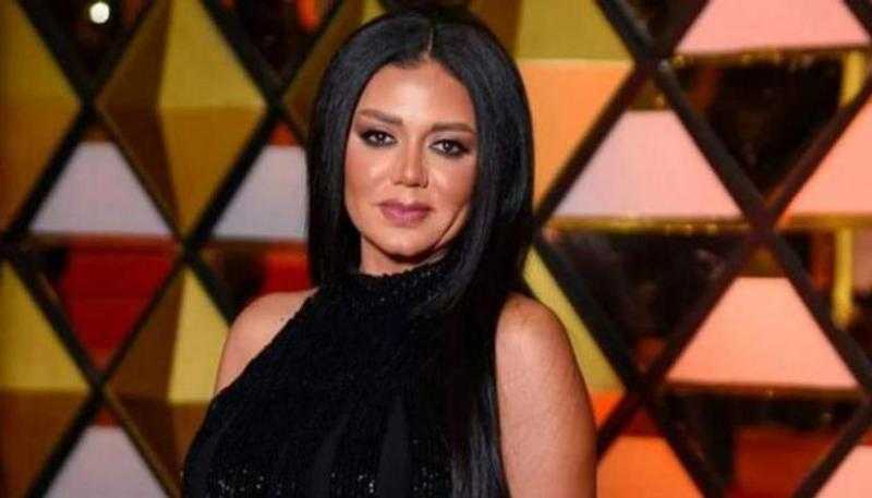 رانيا يوسف لـ”ياسمين عز”: فين الرجالة اللي بتتكلمي عليهم.. والأخيرة: مغرقين البلد (فيديو)