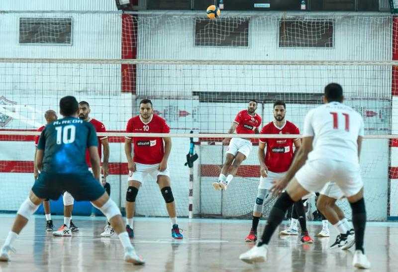الأهلي يفوز على الزمالك بثلاثة أشواط نظيفة في قمة دوري الطائرة