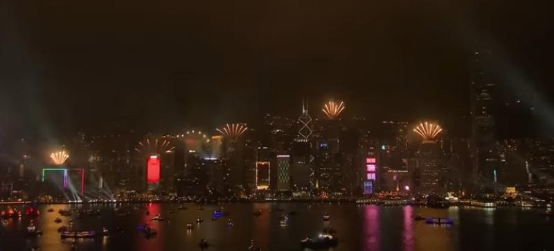 ألعاب نارية وعروض ضوئية مُبهرة.. احتفالات العالم بالعام الجديد «فيديو»