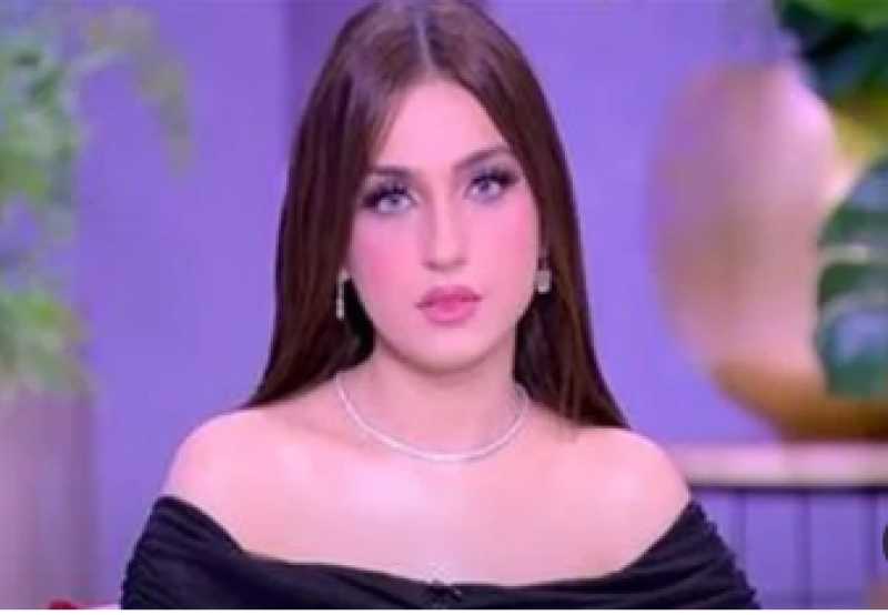 فيفي عبده لـ ياسمين عز: «عايزة أعرف بتحبي الرجالة وبتشكري فيهم ليه؟».. فيديو