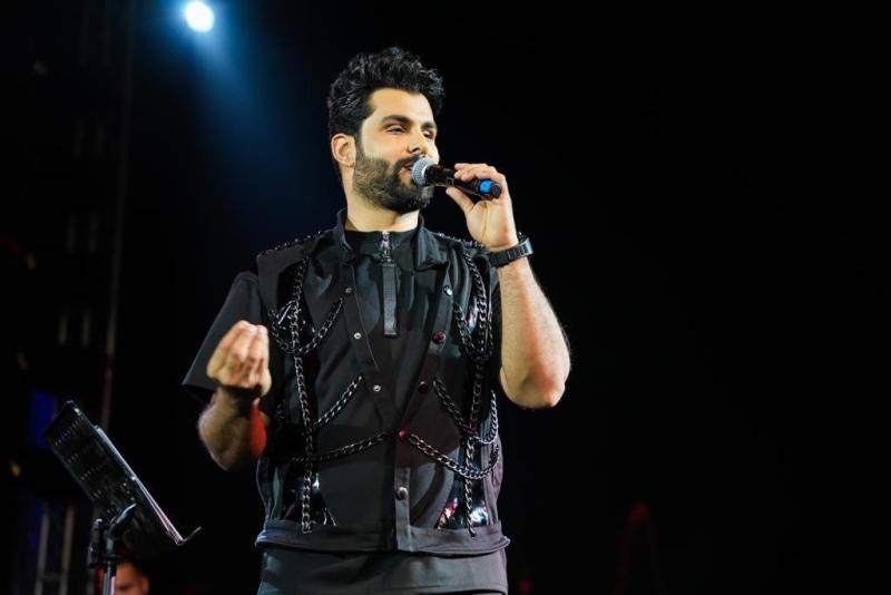 محمود التركي يشعل أجواء رأس السنة 2023 في دبي ويصور الأغنية الرسمية لـ”خليجي25” بالبصرة