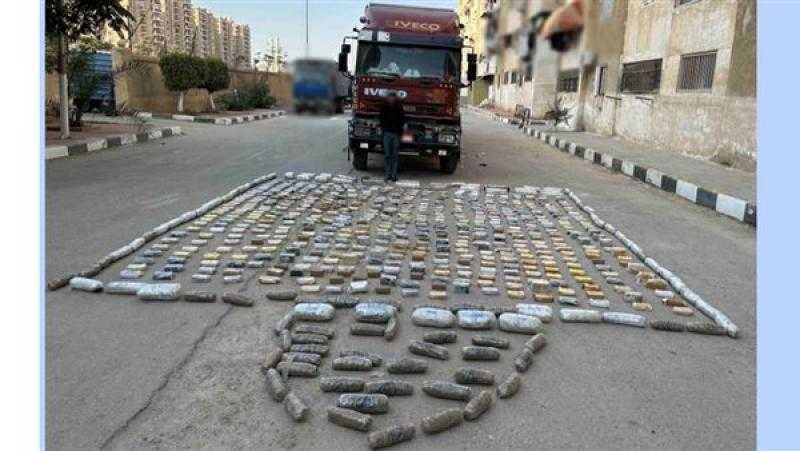 «ضربة صاعقة».. إحباط تهريب 400 كجم حشيش وهيدرو قيمتها 26 مليون جنيه بالسويس