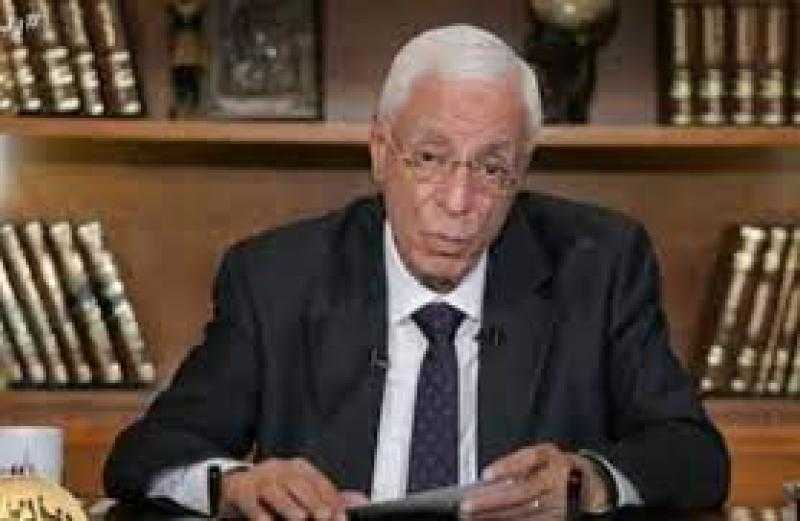 موافي: صعود ونزول السلم خطر على القلب.. فيديو