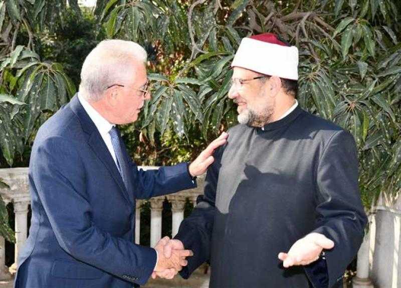 وزير الأوقاف ومحافظ جنوب سيناء يناقشان خطة الدعوة وعمارة المساجد
