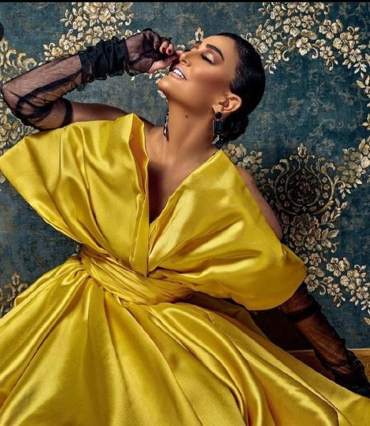 غادة عبدالرازق تثير الجدل في أحدث جلسة تصوير لها